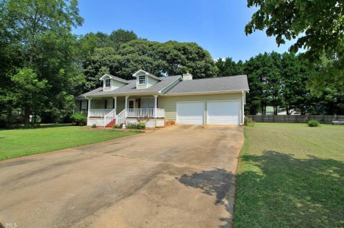 100 Deer Ridge Ct, Mcdonough, GA 30252-8008