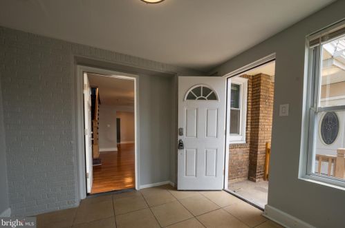 1037 52nd St, Philadelphia, PA 19143-4215