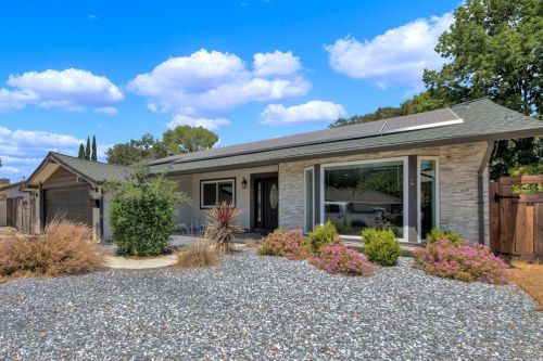 451 Alamo Dr, Vacaville, CA 95688-2403