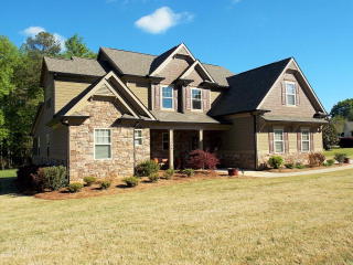 1714 Whitlow View Dr, Bishop, GA 30621-6526