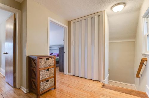 1244 James Ave, Saint Paul MN  55105-2946 exterior