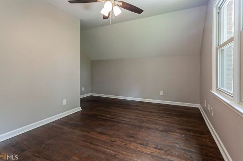 810 Mabry Rd, Atlanta GA  30328-2662 exterior