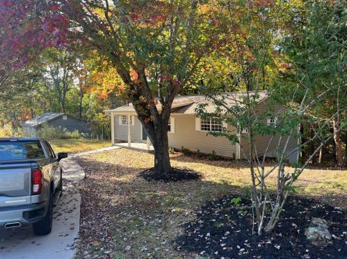 230 Golden Ave, Dahlonega, GA 30533-5435