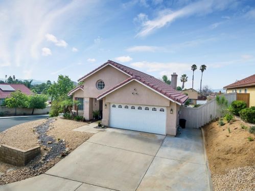 10821 Susie Ln, Santee, CA 92071-5042