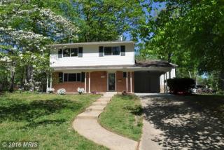8900 Cromwell Dr, Springfield VA  22151-1120 exterior