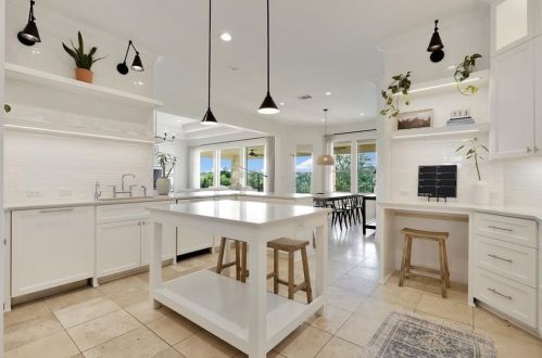 3314 Far View Dr, Austin TX  78730-3303 exterior