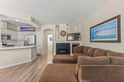 7858 Menton Ave, Anaheim CA  92808-1559 exterior