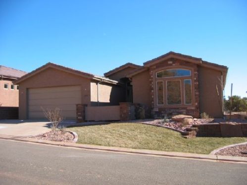 129 Sage Trl, Kanab, UT 84741-4004
