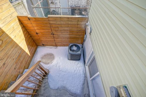 2537 Gordon St, Philadelphia PA 19132-4631 exterior