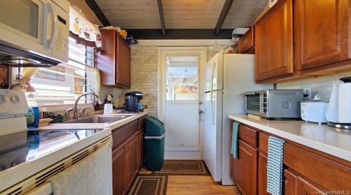 3622 Maunalei Ave, Honolulu HI  96816-2322 exterior