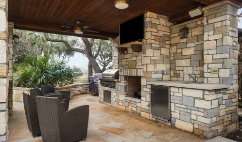 8300 Chalk Knl Dr, Austin TX  78735-1703 exterior