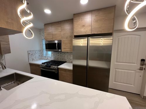 2025 Garnet Ave, San Diego, CA 92109-3525