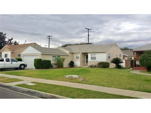 14523 Coke Ave, Paramount, CA 90723-3633