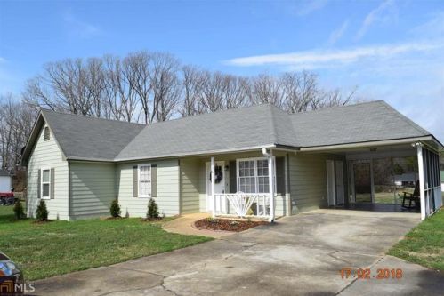 40 Jennifer Ln, Rydal, GA 30171-1628