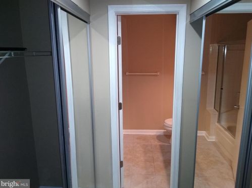 3323 Sir Thomas Dr, Silver Spring, MD 20904-4835