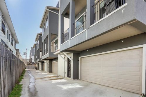 1844 Euclid Ave, Dallas TX  75206-7427 exterior