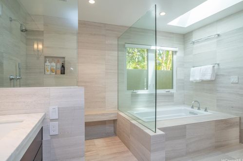 4463 Aukai Ave, Honolulu HI  96816-5209 exterior