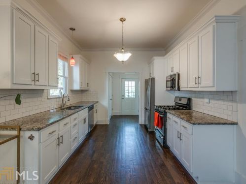 466 Hemlock Cir, Atlanta GA  30316-1838 exterior