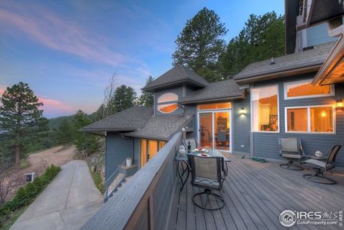 208 Seven Hills Dr, Boulder, CO 80302-9737