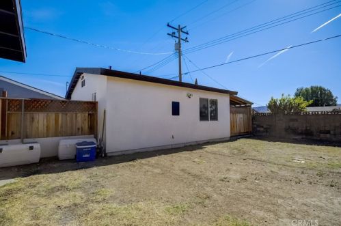 1518 Cochran St, Simi Valley CA 93065-2047 exterior