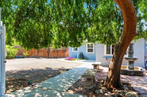 10021 Plainview Ave, Tujunga, CA 91042-2618