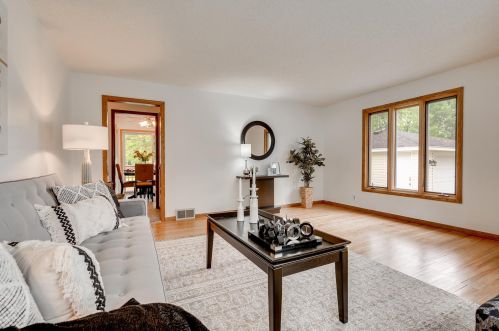 8645 Eldorado St, Minneapolis, MN 55449-4238