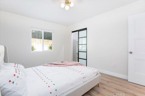 3579 Pontiac St, Glendale CA  91214-1822 exterior