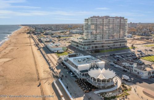 1101 Ocean Ave, Tinton Falls NJ  07712-5672 exterior