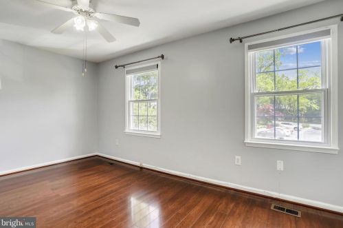 9270 Sprucewood Rd, Springfield VA  22015-3559 exterior