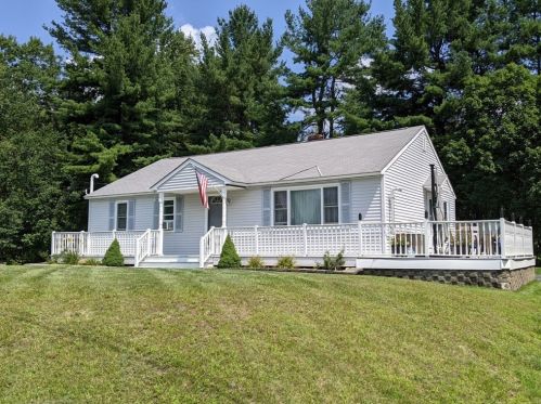 15 Playground Rd, New Ipswich, NH 03071-3312