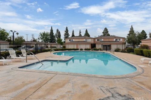 1125 Dresden St, Anaheim CA  92801-1945 exterior