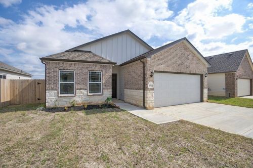 1722 Cindy Ln, Conroe TX  77304-3158 exterior