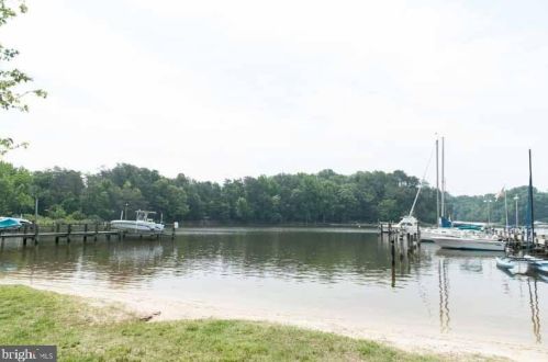 611 Park Rd, Severna Park MD  21146-3524 exterior