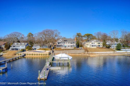 1114 Shore Dr, Brielle, NJ 08730-1128