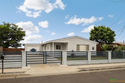 1625 Kraft St, Oceanside, CA 92058-2207