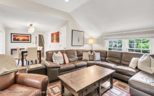 174 White St, Tinton Falls NJ exterior