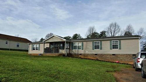 80 Indian Trl, Henry, VA 24102-3543