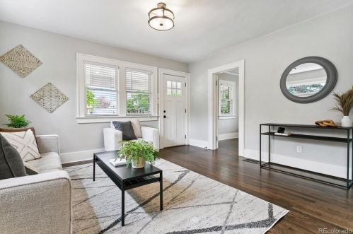 3210 Washington St, Englewood CO 80113-2727 exterior