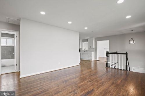 7102 Kerr Dr, Springfield VA  22150-3634 exterior