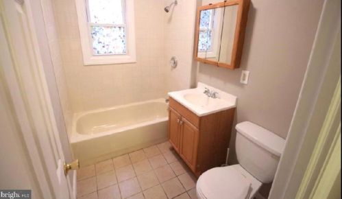 166 Samdin Blvd, Trenton NJ  08610-3933 exterior