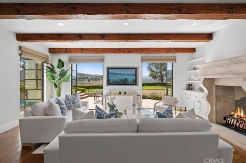 22 Black Falcon, Irvine CA  92603-0420 exterior