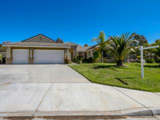 1074 Ariel Pl, Escondido, CA 92027-4514