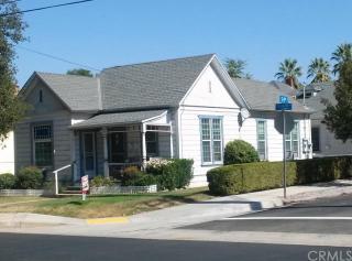 255 4th St, Redlands, CA 92373-8806