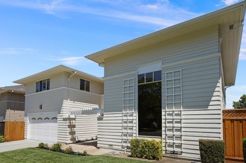 112 Sleeper Ave, Mountain View, CA 94040-3817