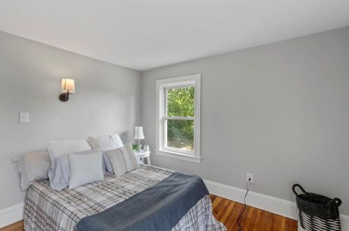158 Tidewater Dr, Warwick RI  02889-4622 exterior