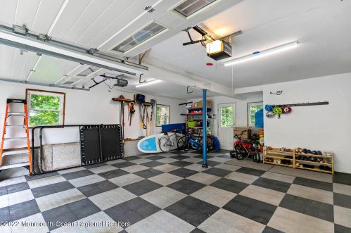 174 White St, Tinton Falls NJ exterior