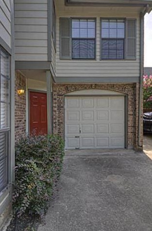 100 Middlefork, Irving, TX 75063-4746