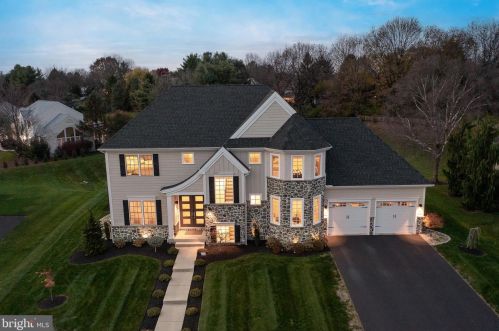 227 Settlers Bnd, Lancaster, PA 17601-2905