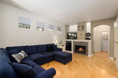 7895 Menton Ave, Anaheim CA  92808-1556 exterior