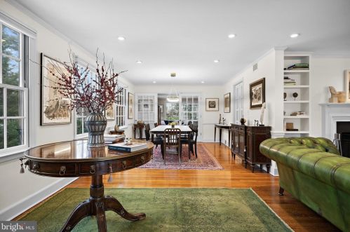 69 Laurel Rd, Princeton NJ 08540-2708 exterior